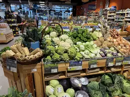 348-biocoop-marseille-grand-littoral-magasin-bio-chou-legume-saison.webp