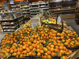 348-biocoop-marseille-grand-littoral-magasin-bio-clementine-corse-agrume.webp