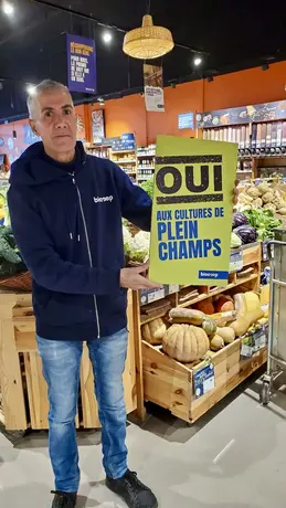 348-biocoop-marseille-grand-littoral-magasin-bio-culture-champ-fruit-legume-engagement-equipe.webp