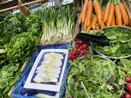348-biocoop-marseille-grand-littoral-magasin-bio-endive-radit-carotte-salade-legume-saison.webp