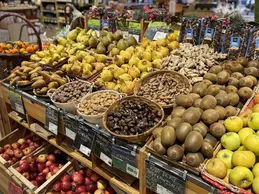 348-biocoop-marseille-grand-littoral-magasin-bio-fruit-sec-kiwi-saison.webp